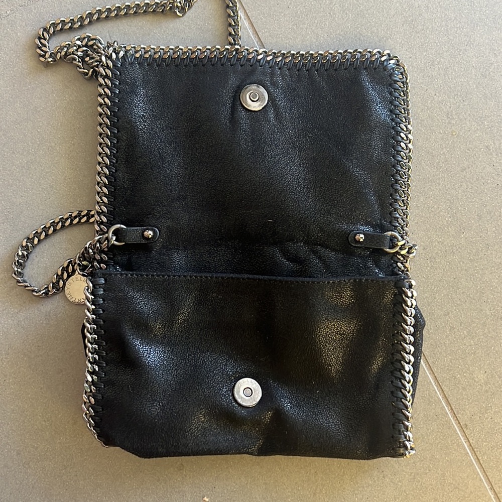 Stella McCartney shaggy deer Falabella crossbody bag in black - Picture 5 of 9